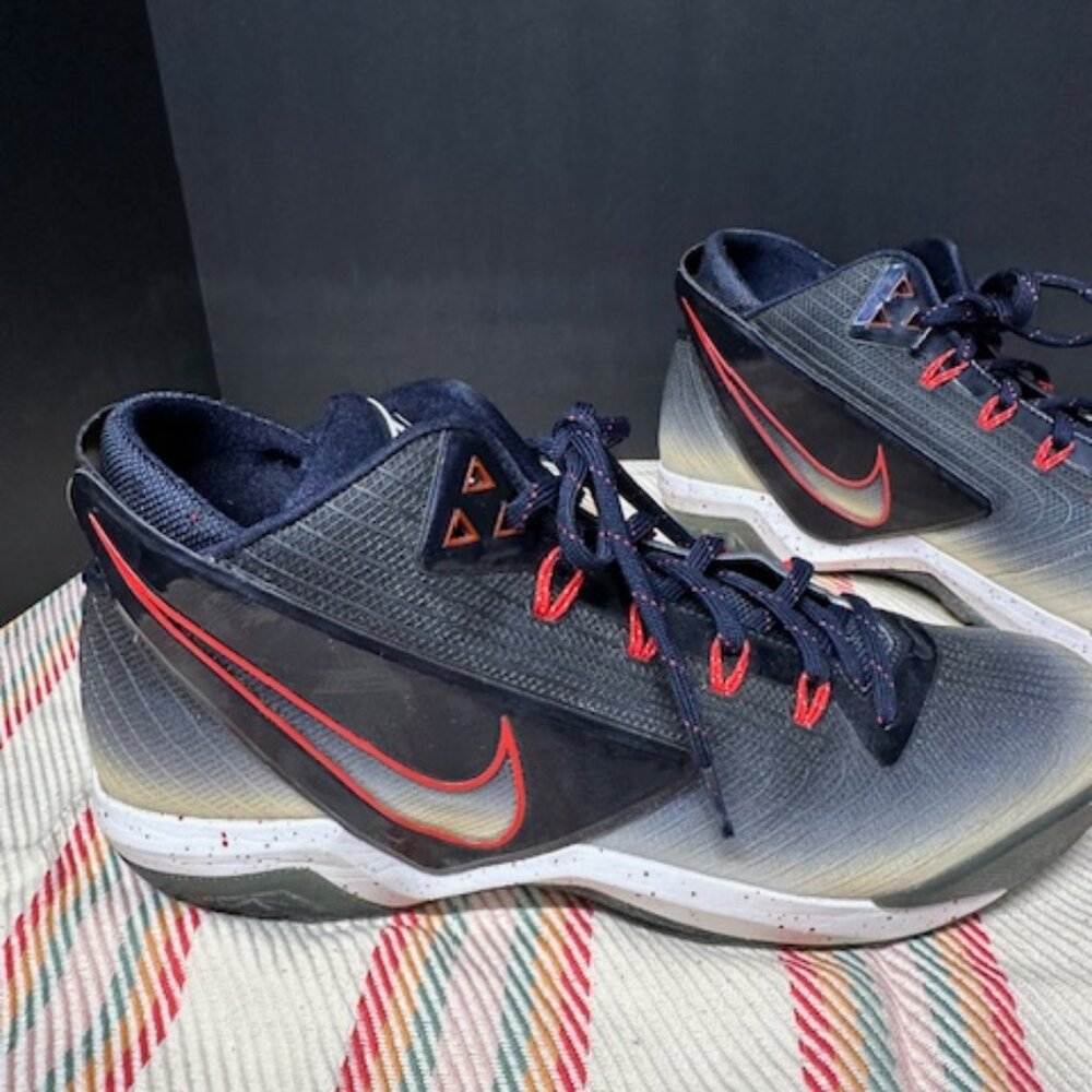 Nike Zoom Field General Men Size 10.5